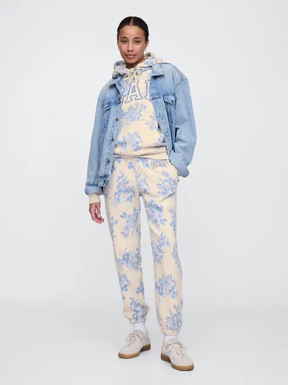 GAP Floral Logo Fleece Sweatpants Cream Blue XS NWT